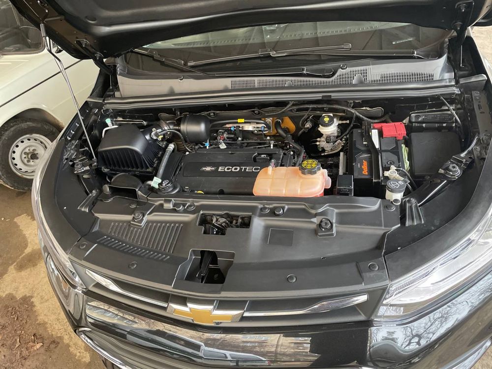 Treker primer 2019yil ideal kraskasi toza 62.000prabeg 15.500$