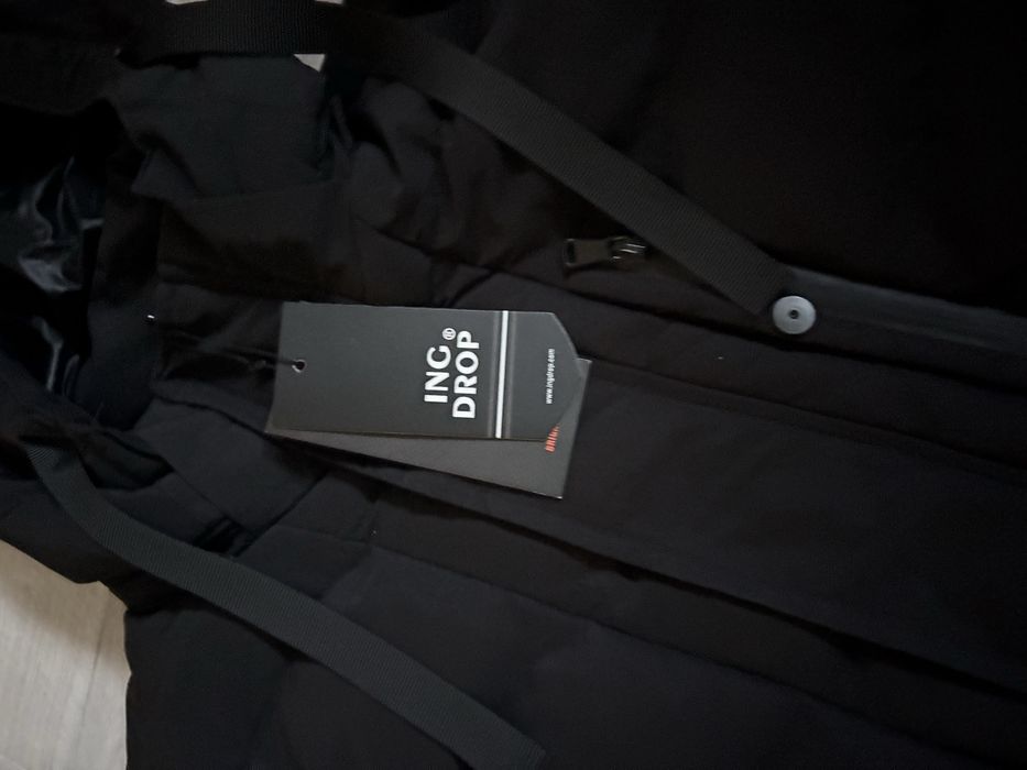 Мъжко зимно яке размер М чисто ново с етикет!