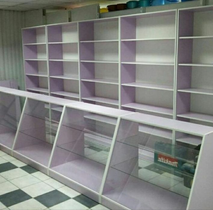 Polka vitrina stelaj mebel zakaz ofis magazin