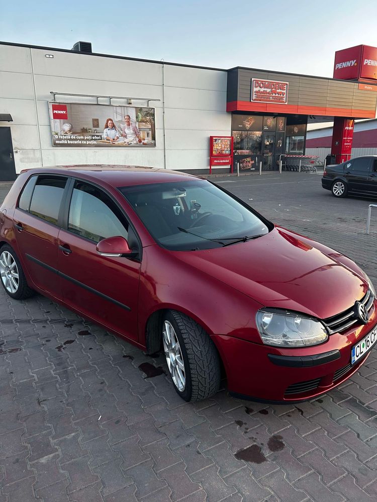 Volkswagen Golf V de vânzare