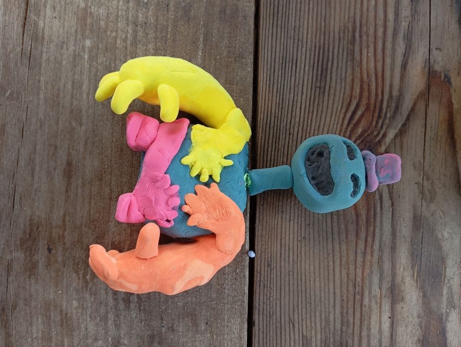 Продам фигурки из воздушного пластилина