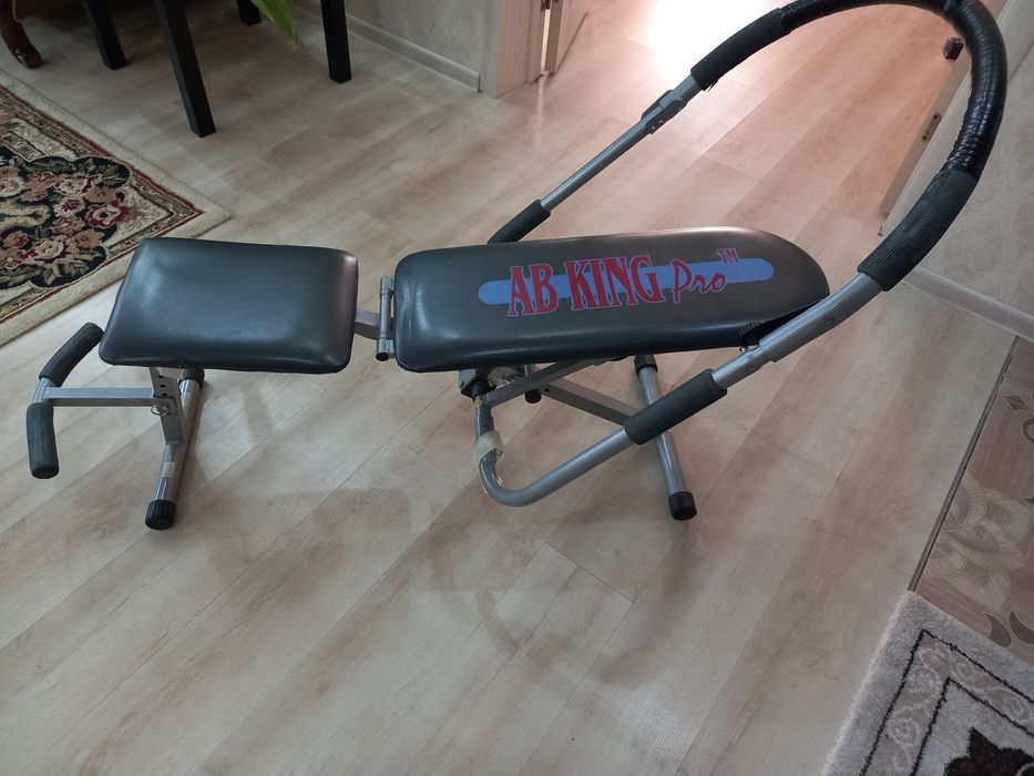 Продаётся домашний спортивный тренажёр для пресса