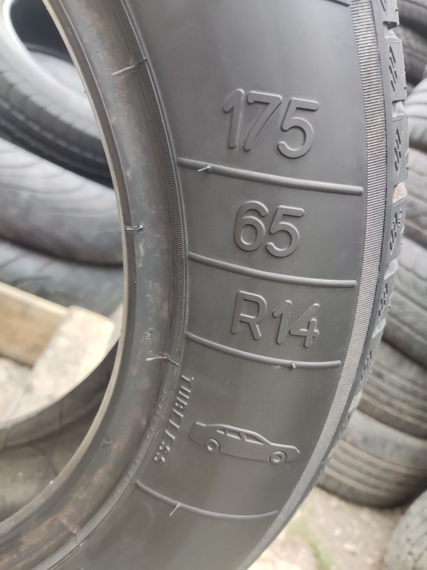 1бр лятна гума 175/65/14 Kleber Dynaxer HP3, 7.3mm грайфер