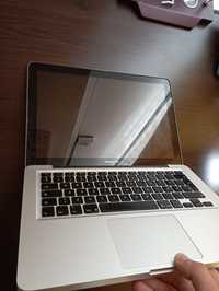 Macbook Pro Cpu-i7, 8GB Ram HDD 500 Gb Tastatură Iluminată