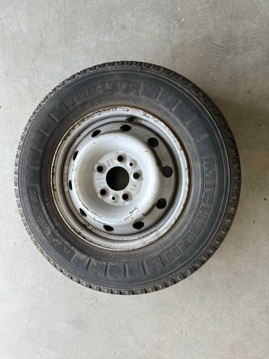 Резервна гума за IVECO Daily 15H2x6J 5x118