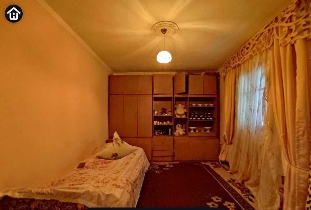 Xovli sotiladi aeraport oltin vodiy maxalla
