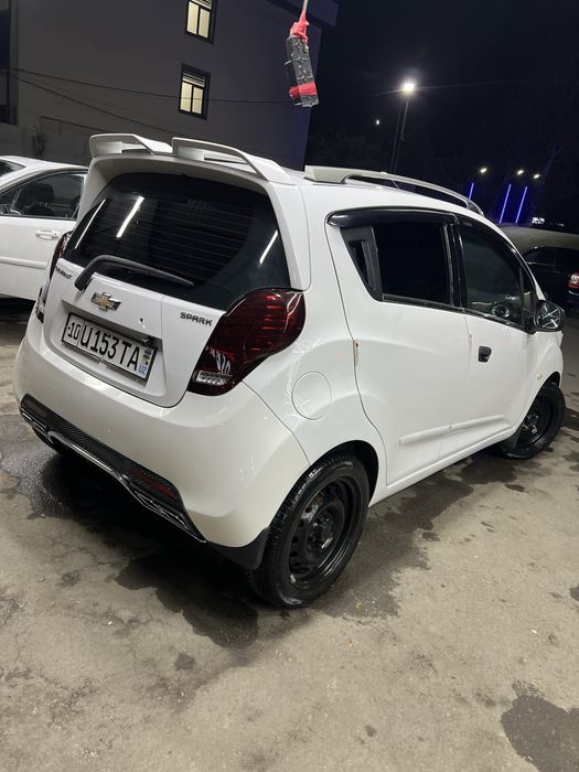 Spark продаётся