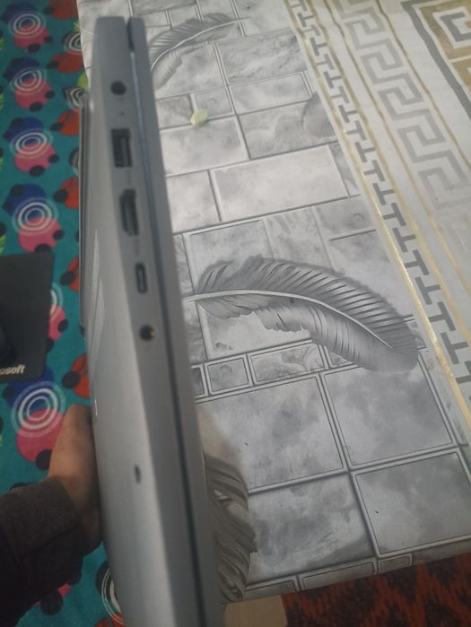 Ноутбук Lenovo IdeaPad Slim 15AMN7 15.6 AMD R5-7520U 8/512GB SSD Gray.