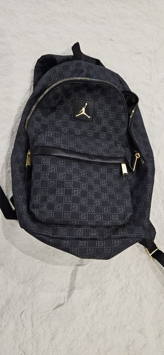 Раница Jordan на Nike