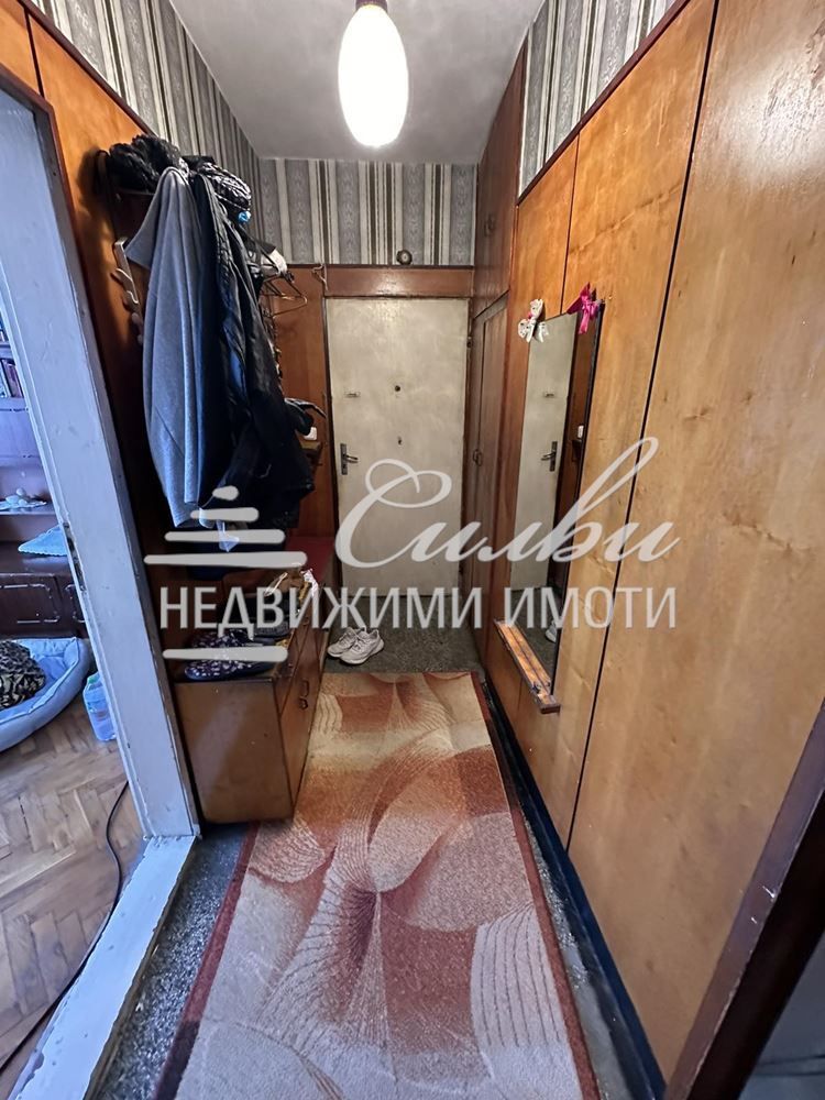 Продава се Тристаен апартамент в Шумен, Болницата - 78 кв.м за 1177 €/кв.м - Снимка #11