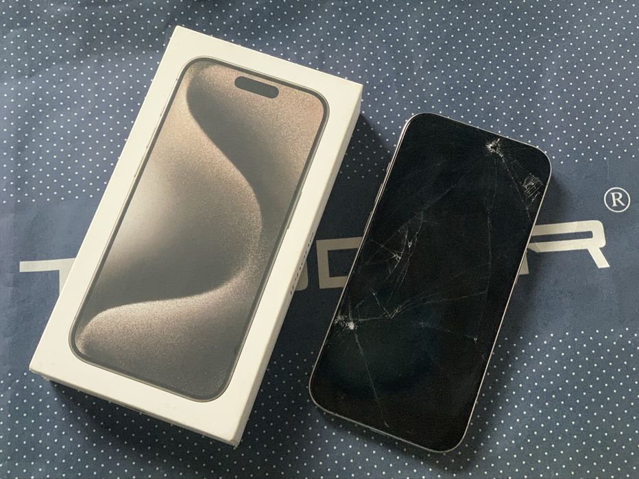 IPhone 15 Pro  natural titanium