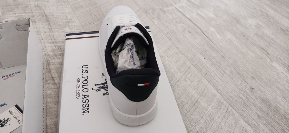Vând adidasi U.S. POLO ASSN.