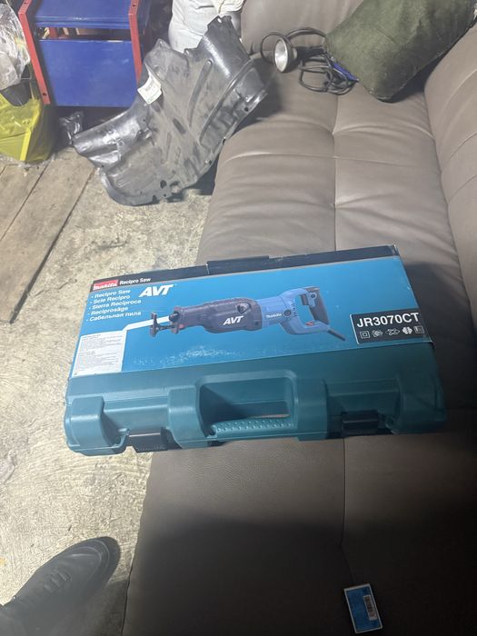 Сабельная пила макита оригинал