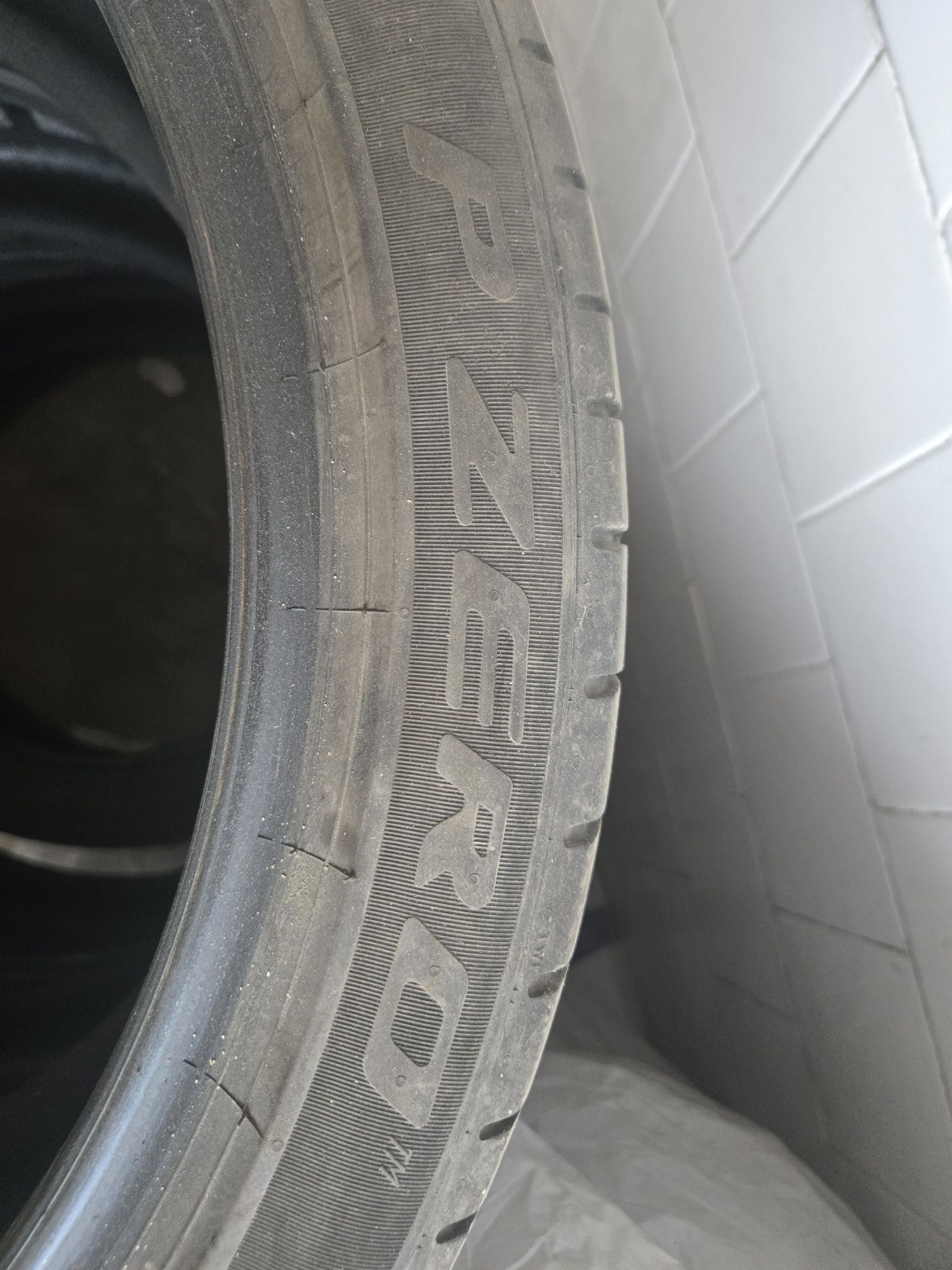 Гуми Pirelli P Zero, летни