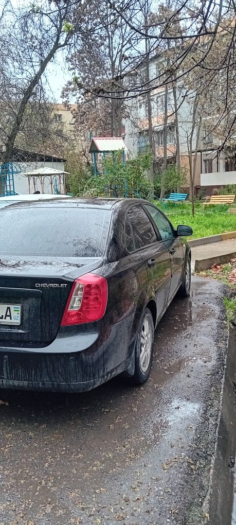 Chevrolet Lacetti 1,8. 2-позиция.