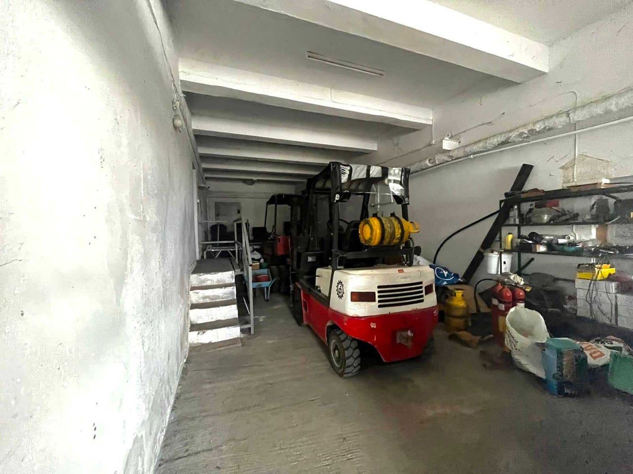 Продава се Склад в София, Младост 1А - 5000 кв.м за 250 €/кв.м - Снимка #10