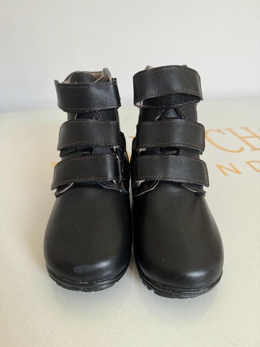 Продам детскую ортопедическую обувь