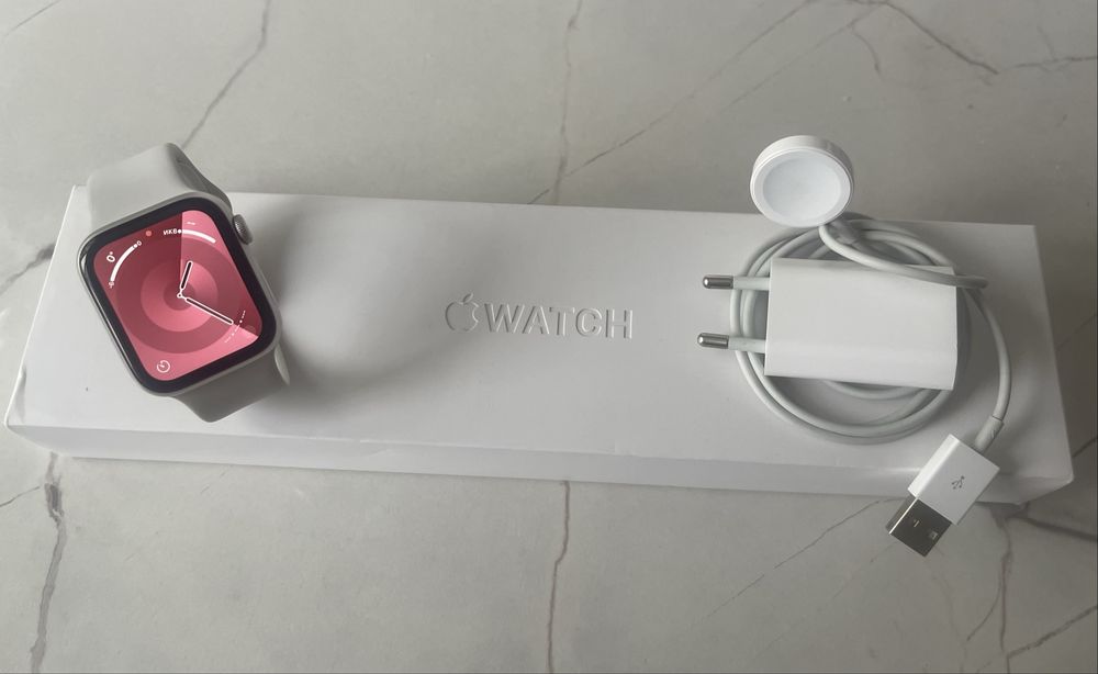 Продам Apple Watch Series 6