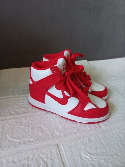 Нови кецове Nike