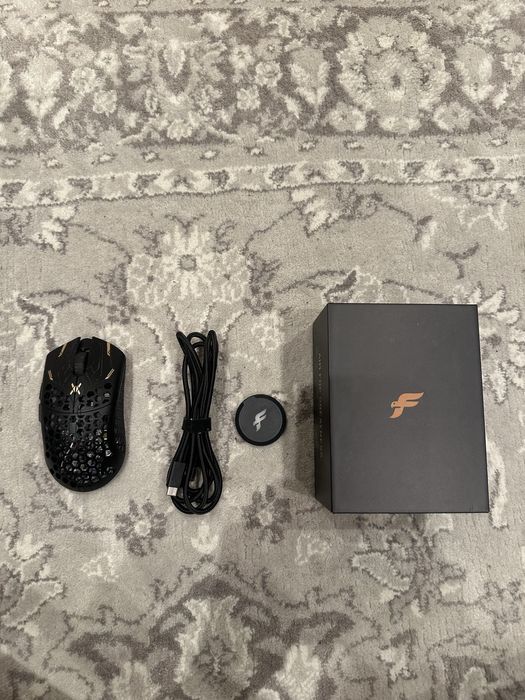 Finalmouse ULX Guardian Medium