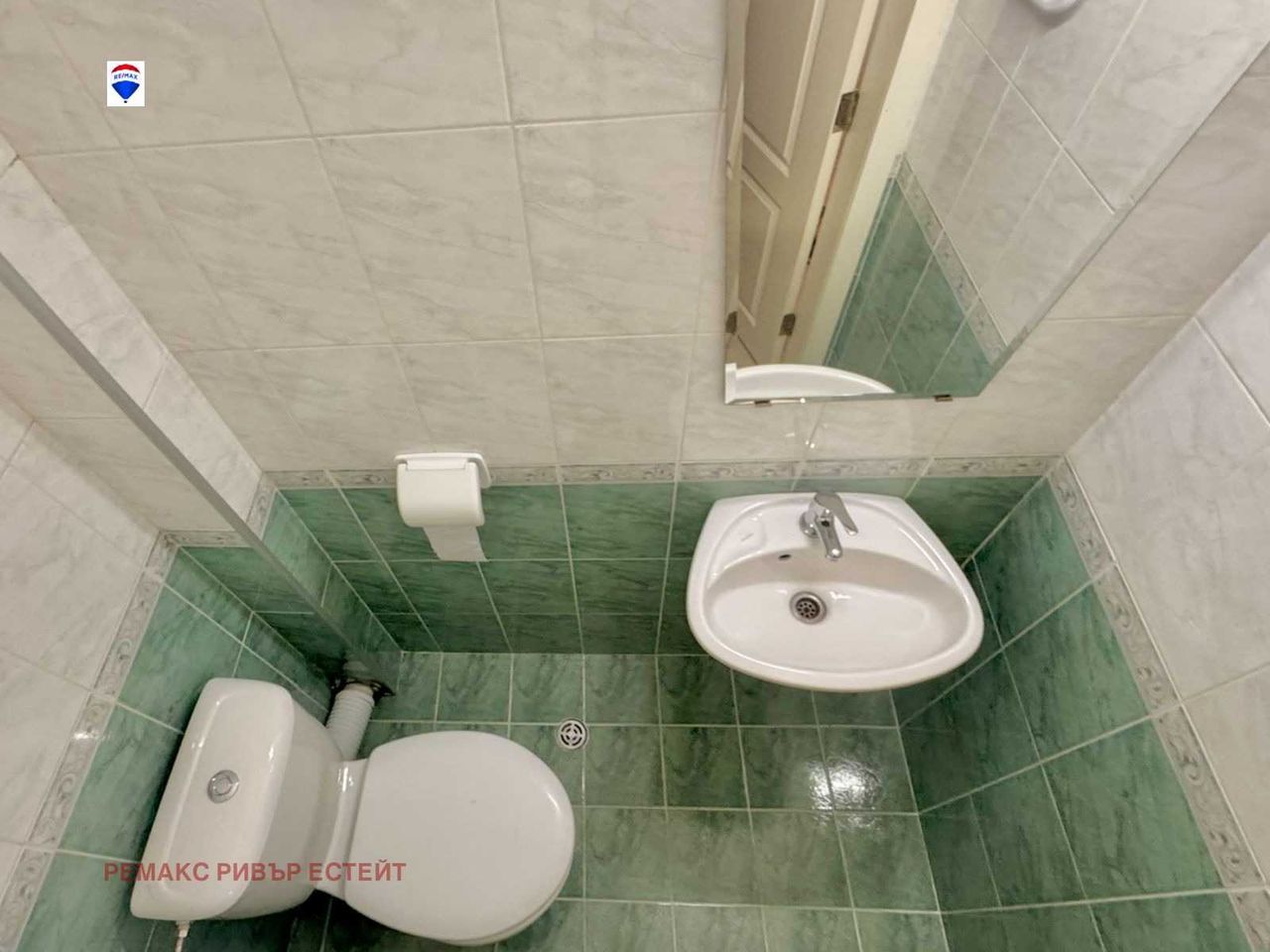Дава се под наем Тристаен апартамент в Русе, Център - 100 кв.м за 510 € - Снимка #9