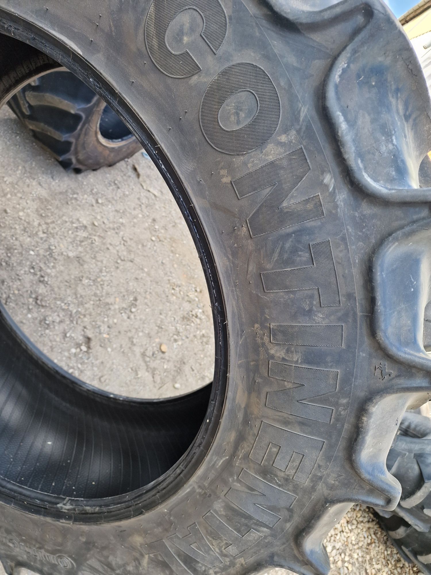 Anvelopă AGRI 16.9R38 (420/85R38) marca Continental