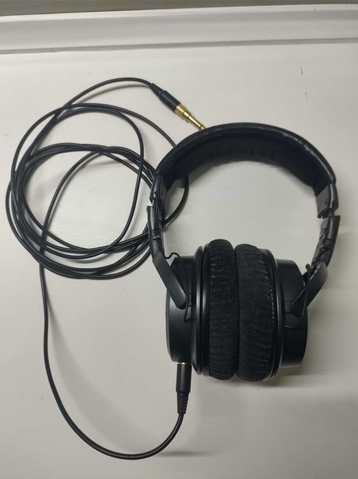 Слушалки M-audio Studiophile Q40