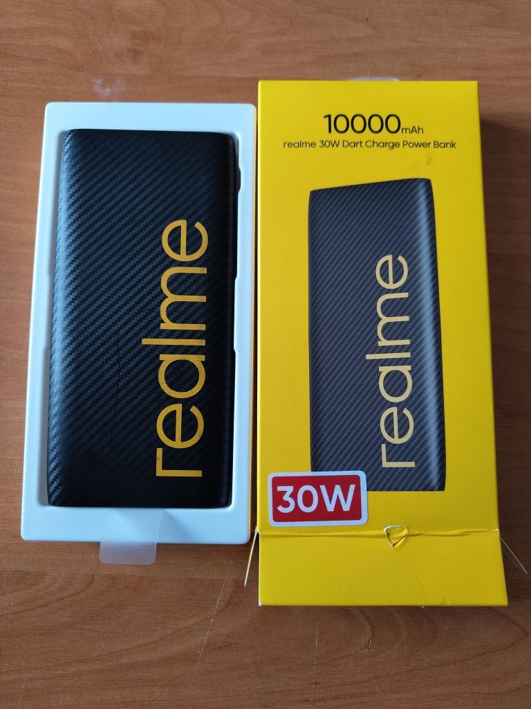 Продам оригинал power bank realme