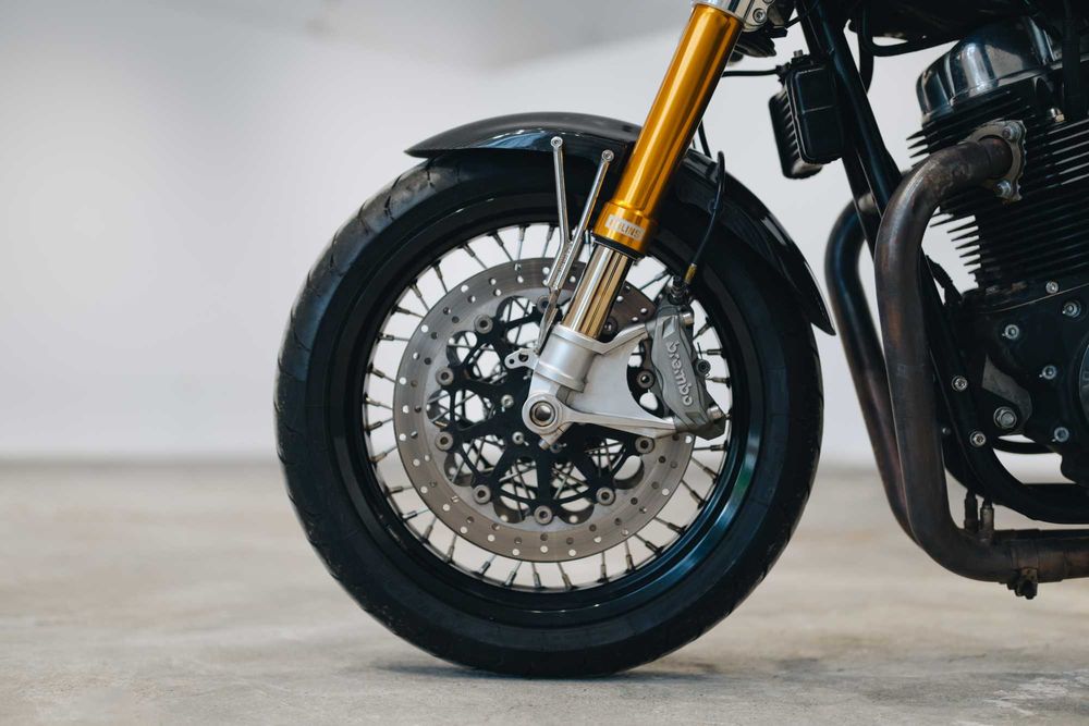 Norton Commando 961 (cafe racer / nu Triumph, Scrambler)