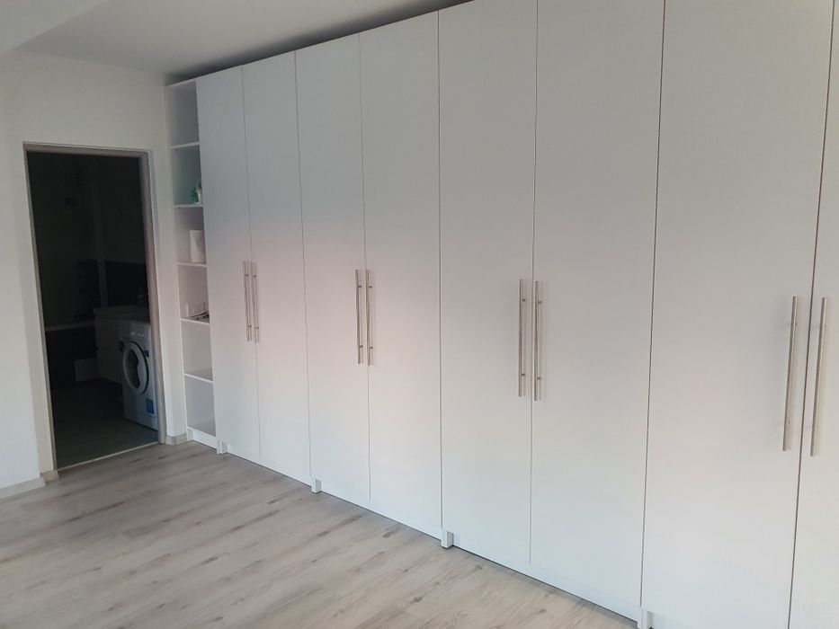 Inchiriez Apartament 3 camere bloc nou cu garaj subteran inclus