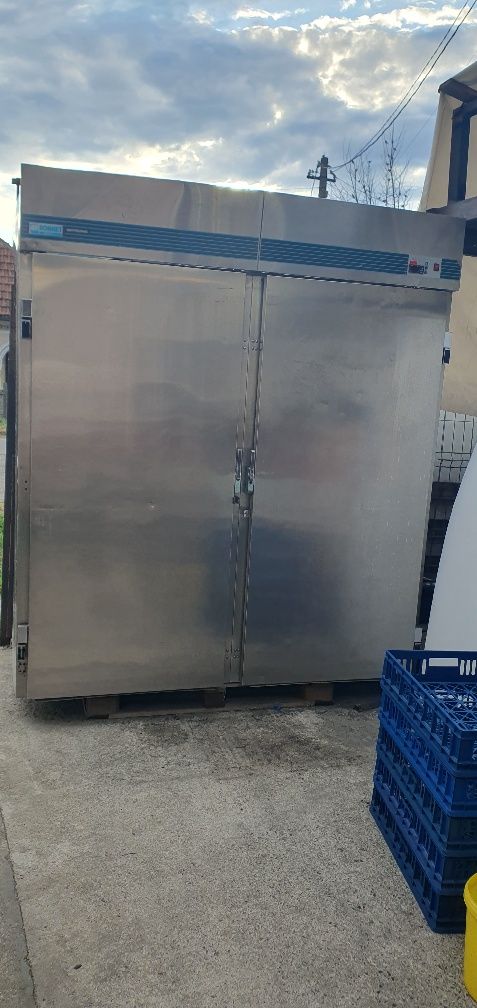 Masa rece pretabila linie autoservire și congelator profesional inox