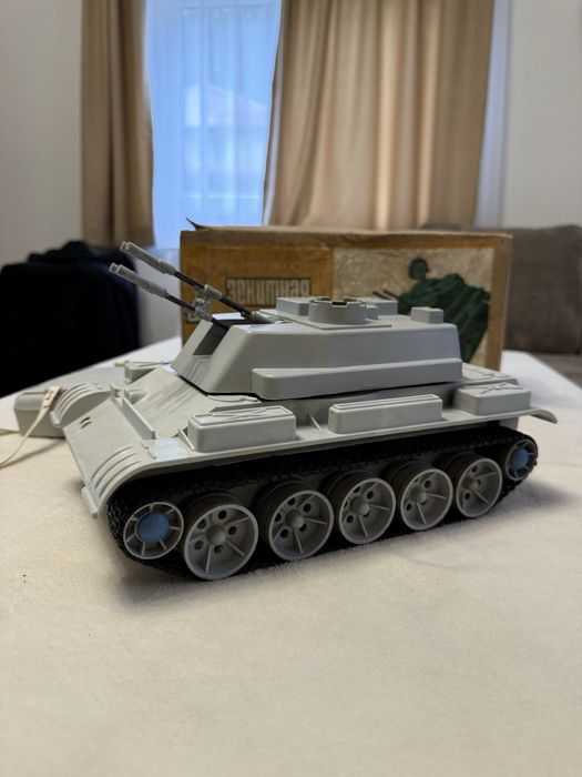 Руски Танк ретро играчка