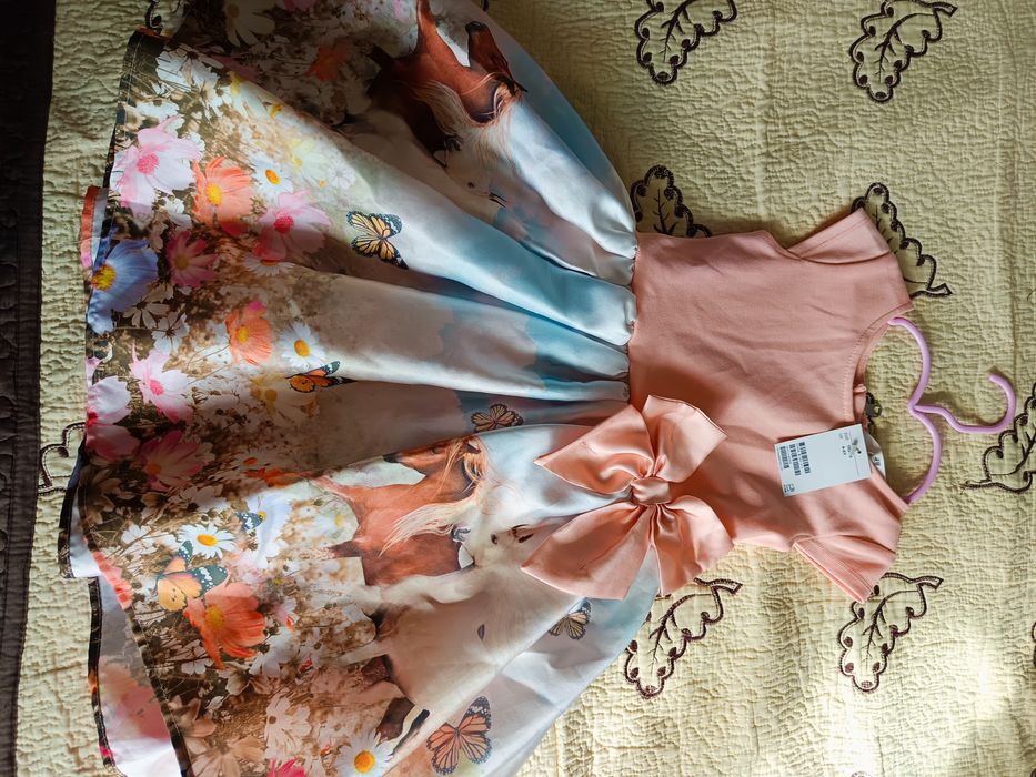 Rochițe h&m 110/116, prețul e pe bucata