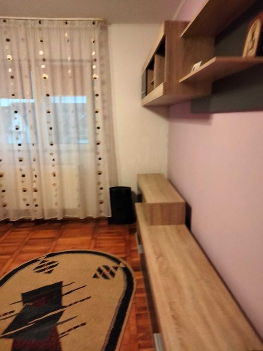 Garsoniera de închiriat Tractoru