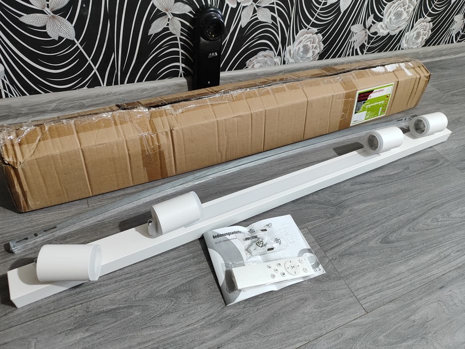 ПРОМО ! Луксозна LED таванна лампа / 4 пламъка !