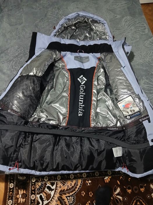 Зимни куртка сатылады