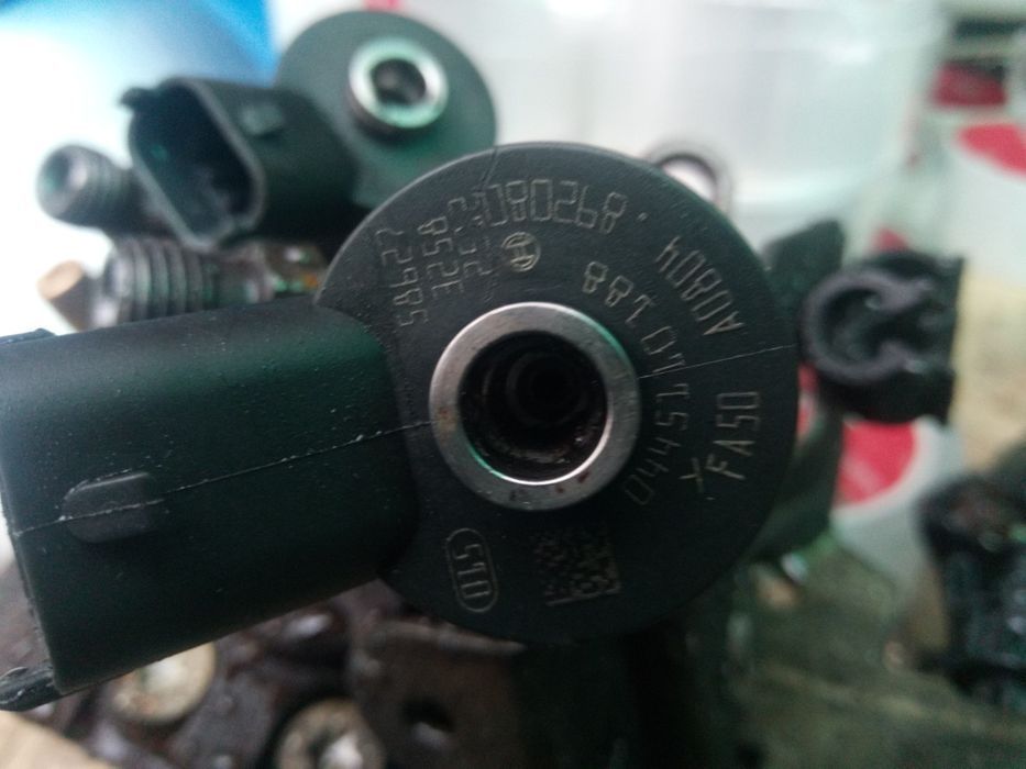 Injectoare Ford Focus 2 motor 1,6 tdci ,109 cp,sau 90 cp