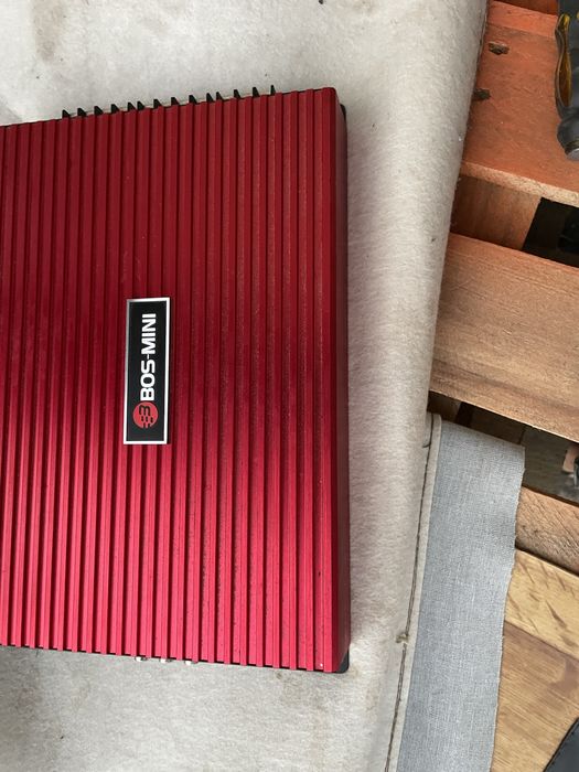 Продается усилитель bos mini