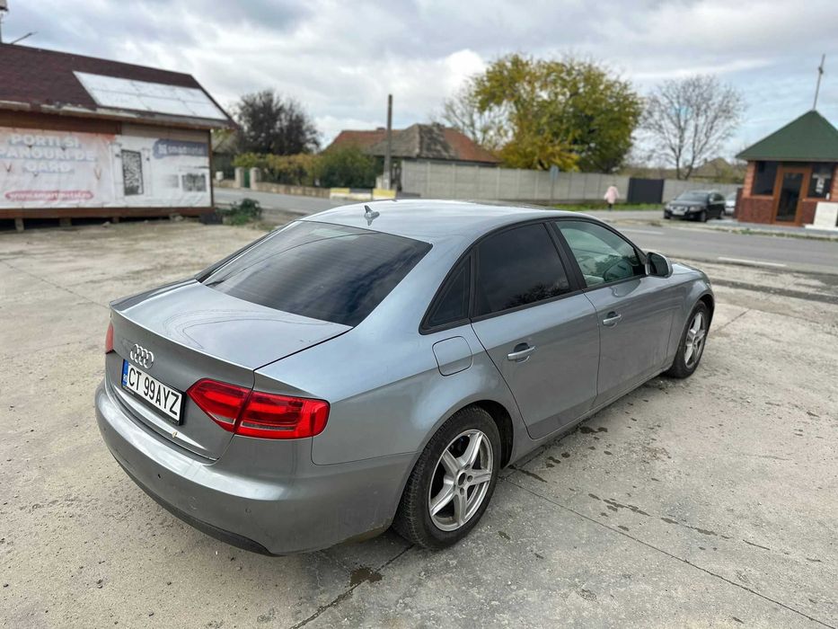 Audi A4 B8 – 2.0 TDI 143 CP – An 2009 – Stare excelentă