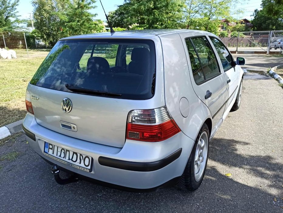 Dezmembrez VW Golf 4, 1.4 16V Hatchback – Mașină personală