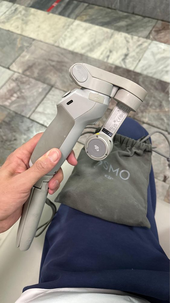 Стабилизатор Dji osmo mobile 4