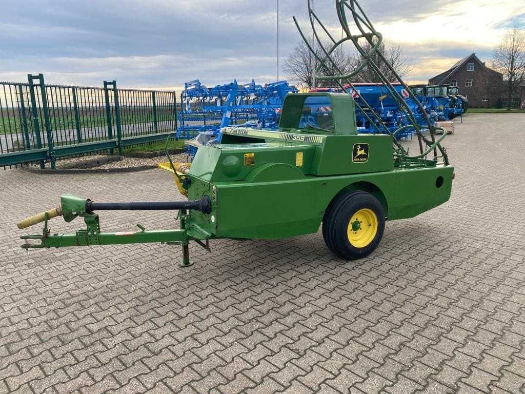 Balotiera John Deere 359