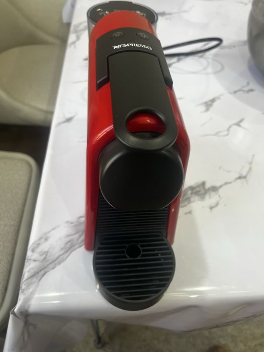 Кофе машинка капсюльную