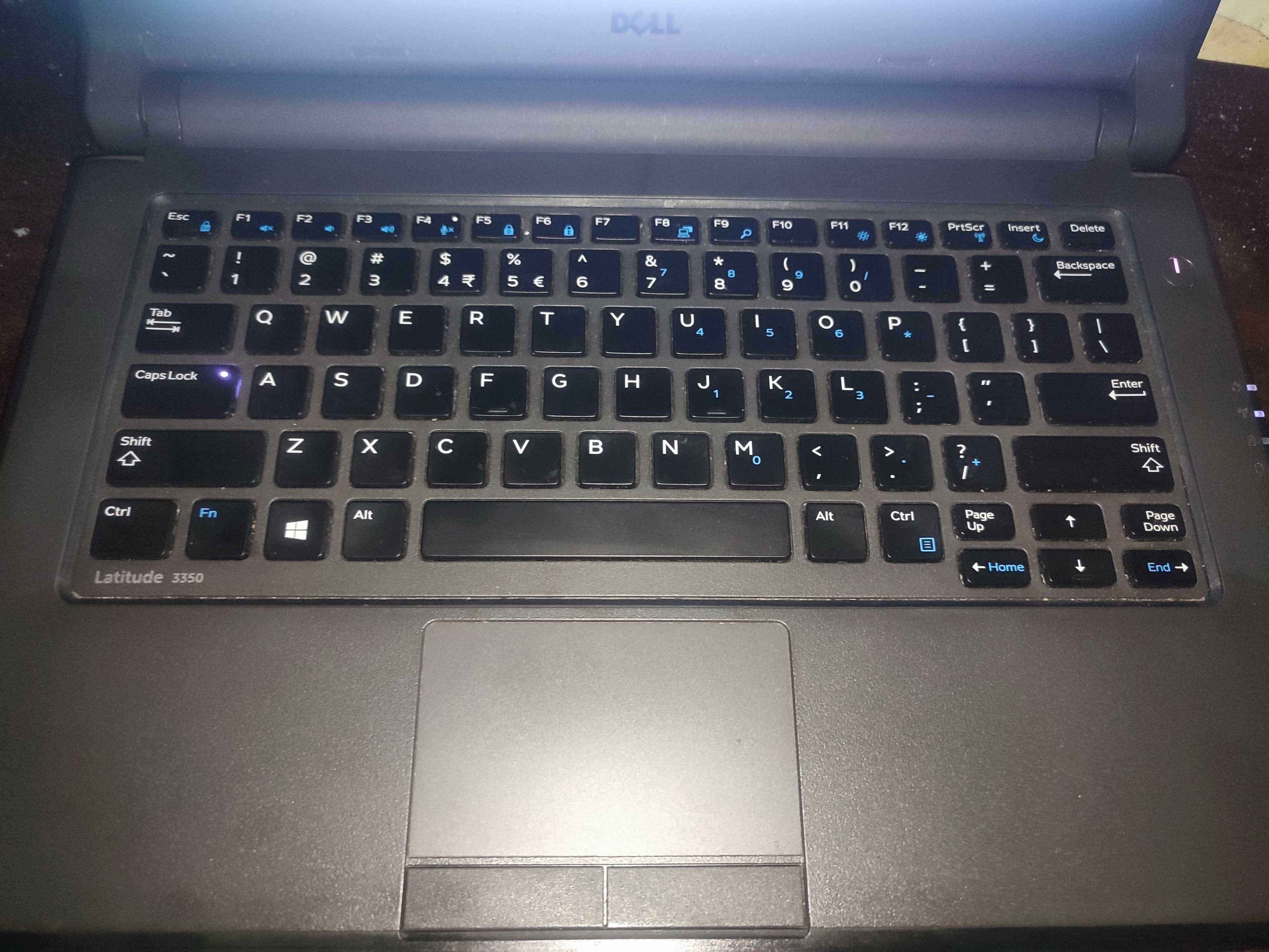 Dell Latitude 3350 Intel core i5 - 5200U (2.20GHz) 4gb RAM 300GB HDD