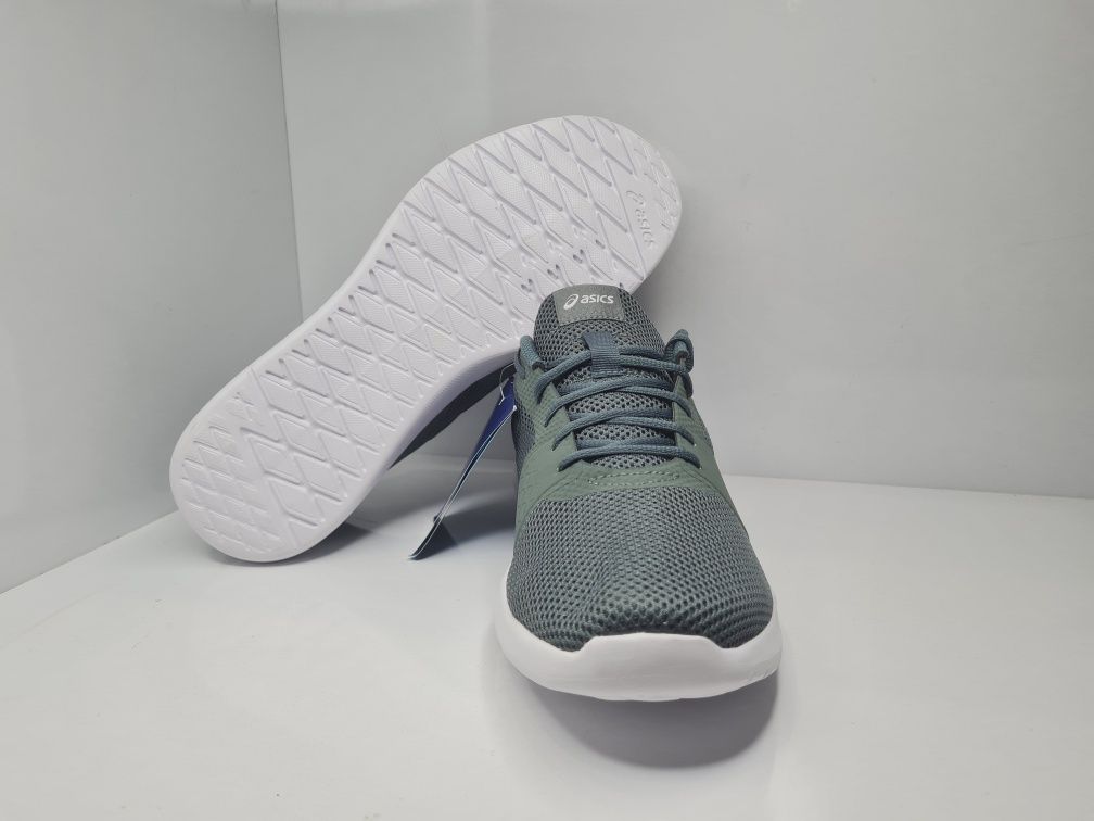 Маратонки Asics 

Чисто нови без кутия. 

Размер 44 стелка 28 см.

Цен