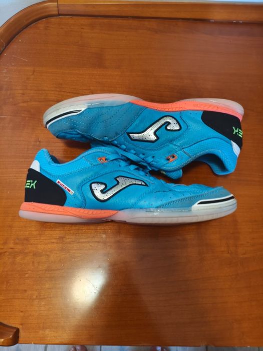 футбольное обувь