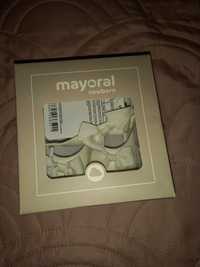 Бебешки обувки Mayoral с диадема, цвят екрю