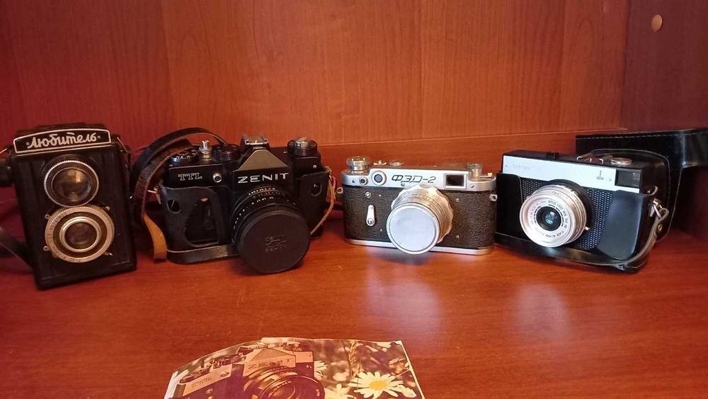 продам фотоаппараты ссср. цена стоит условная