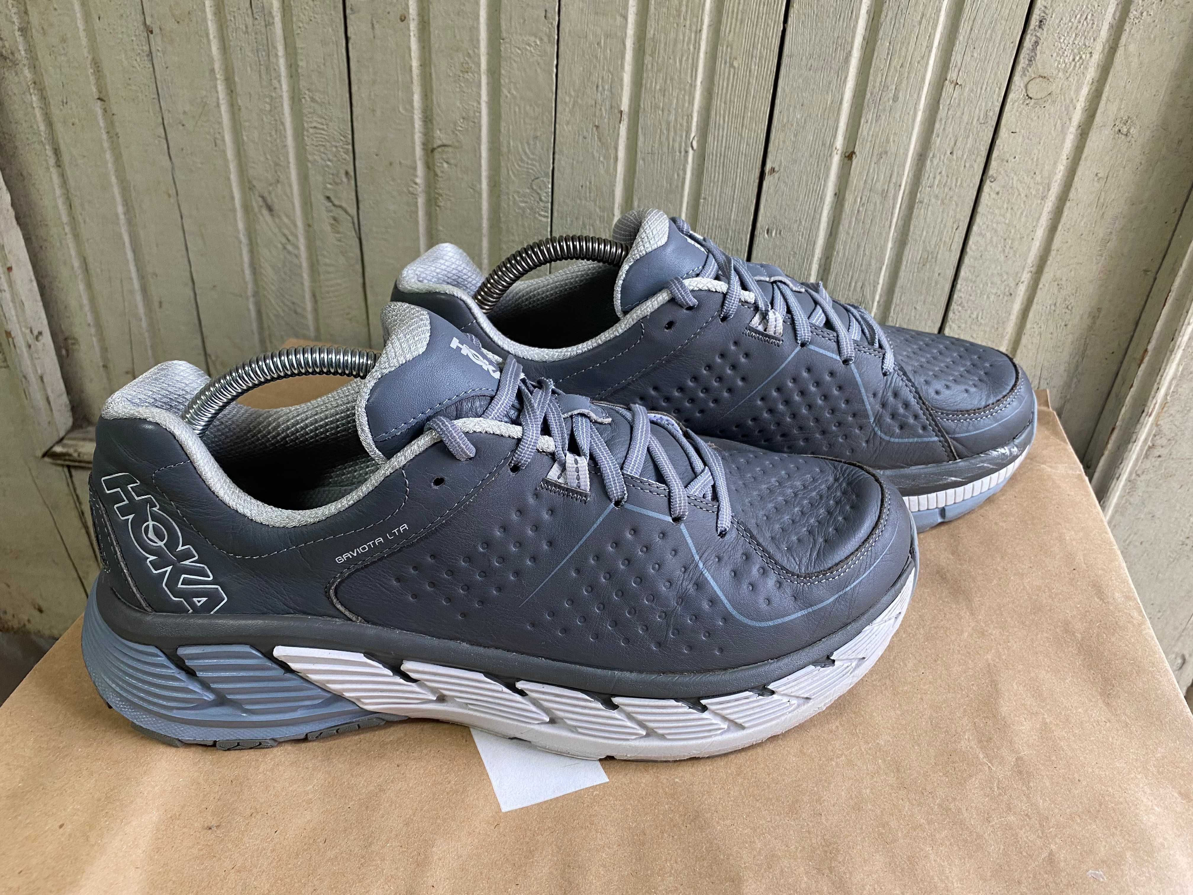 "Hoka One One Gaviota LTR"оригинални маратонки 44 номер