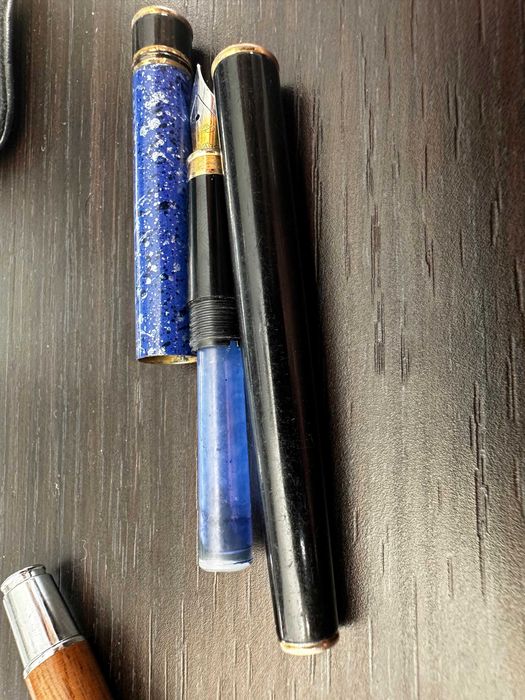 stilou 90's Diplomat, black/blue placat cu aur